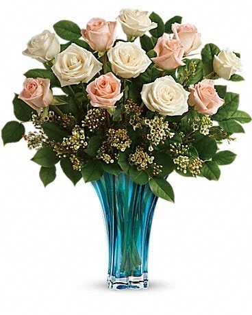 Teleflora's Ocean Of Roses Bouquet Bouquet