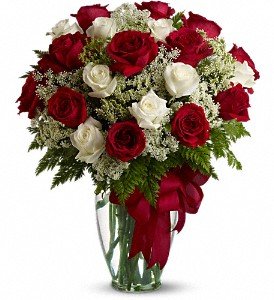 Love's Divine Bouquet - Long Stemmed Roses in Reading PA, Heck Bros Florist